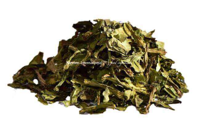Dried Spinach Leaves Whole